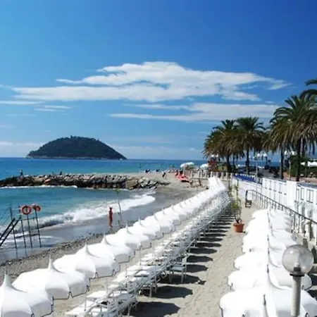 Ampio Per 9 Persone A Pochi Passi Dal Mare * אלבניה