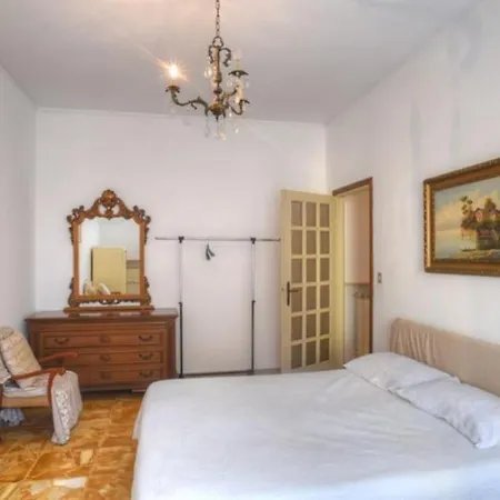 Ampio Per 9 Persone A Pochi Passi Dal Mare דירה