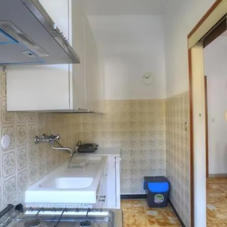 Ampio Per 9 Persone A Pochi Passi Dal Mare דירה